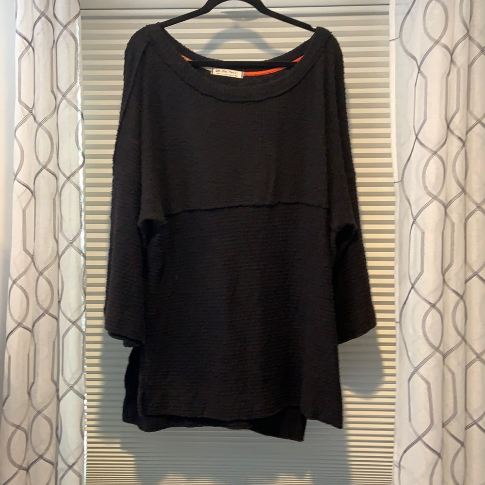 We the free top size large